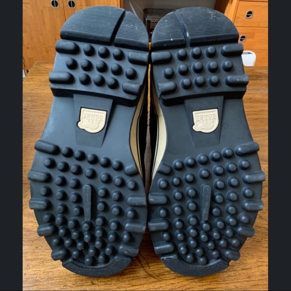 Sorel Caribou 8M, Peatmoss, Like New! - Picture 3 of 5